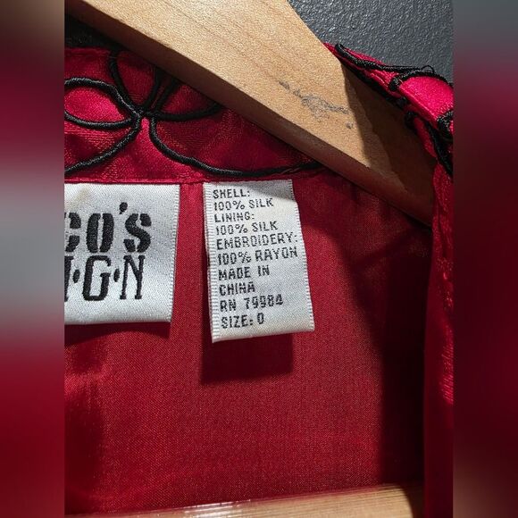 Silk Red Black Enbroidered Jacket Womens Full Zip Asian Inspired Chicos 0 Vtg - Picture 8 of 9